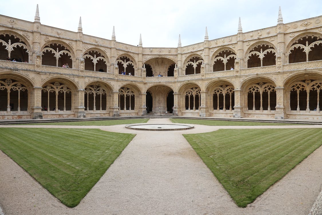 mosteiro dos jeronimos dentro